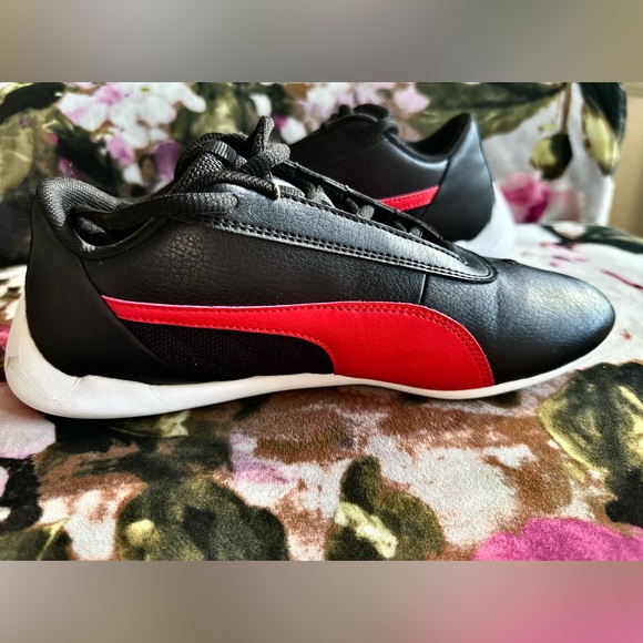 Ferrari Shoes F1 Team Leclerc Sainz Puma Neo Cat Black / Red🚩 - Picture 4 of 8